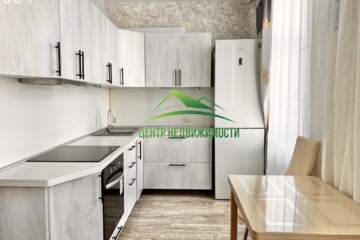 2-к квартира, 60 м², 2/4 эт.