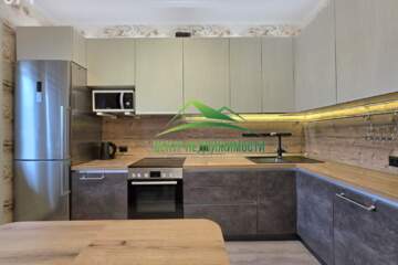 2-к квартира, 57 м², 8/9 эт.
